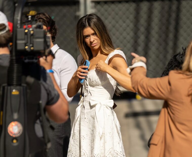 taylor-frankie-paul-steps-out-smiling-and-lets-her-outfit-do-the-talking