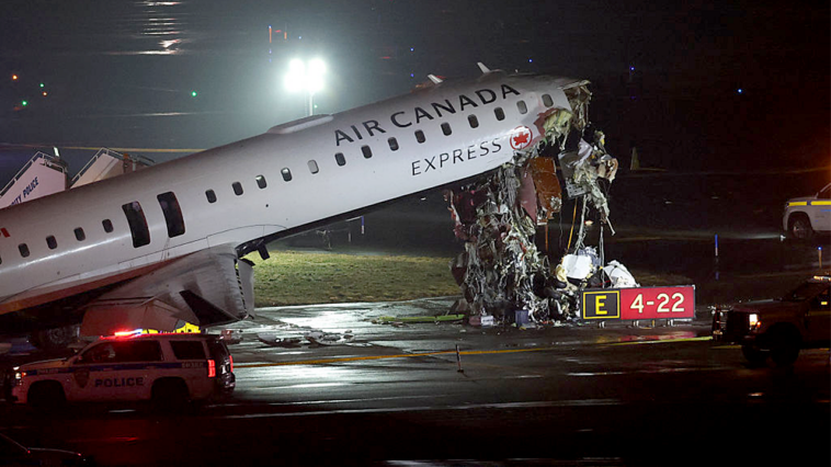 air-canada-jet-hits-fire-truck,-killing-2-and-forcing-new-york’s-laguardia-airport-to-close
