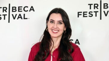 taylor-lorenz-wants-to-bring-back-masking-in-the-name-of-‘basic-solidarity’:-‘we’re-6-years-into-a-pandemic’