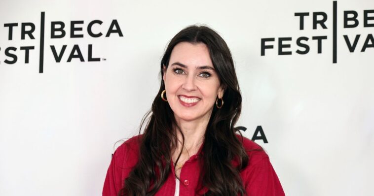 taylor-lorenz-wants-to-bring-back-masking-in-the-name-of-‘basic-solidarity’:-‘we’re-6-years-into-a-pandemic’