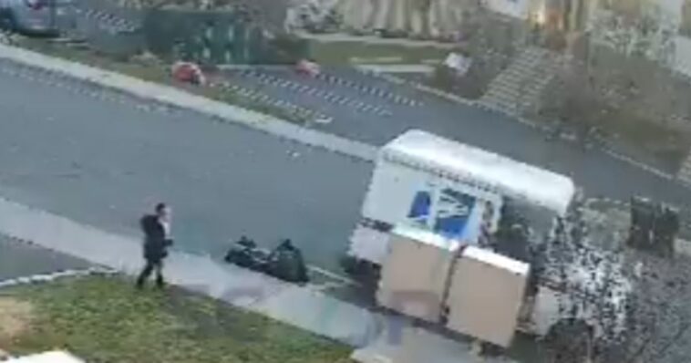 postal-worker-caught-violently-attacking-4-year-old-boy-on-camera