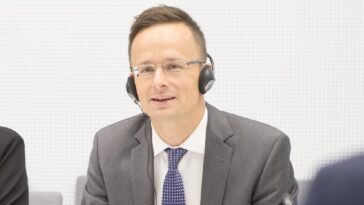 hungary-reportedly-kept-out-of-confidential-eu-meetings-as-msm-accuse-fm-peter-szijjarto-of-leaking-to-the-russians