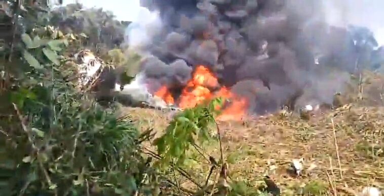 developing:-colombian-military-aircraft-crashes-in-puerto-leguizamo-with-over-a-hundred-people-on-board