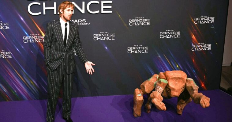 ‘project-hail-mary’-review:-a-big,-fun-hit-that-feels-like-old-hollywood