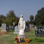 california-cemetery-removes-banner-draped-over-9/11-memorial-advertising-new-islamic-section-after-backlash