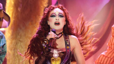 chappell-roan-mercilessly-mocked-after-her-security-makes-jude-law’s-11-year-old-daughter-cry