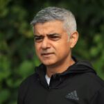 critics-torch-sadiq-khan-for-‘cynical-virtue-signaling’-after-antisemitic-ambulance-attack