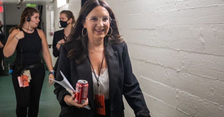 bari-weiss’-cbs-news-unveils-major-cuts-amid-industry-shakeup