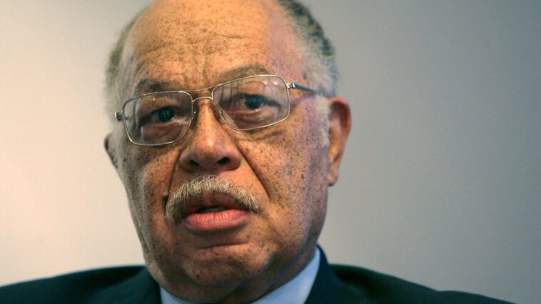 kermit-gosnell,-found-guilty-of-murdering-infants-at-philadelphia-abortion-clinic,-is-dead-at-85