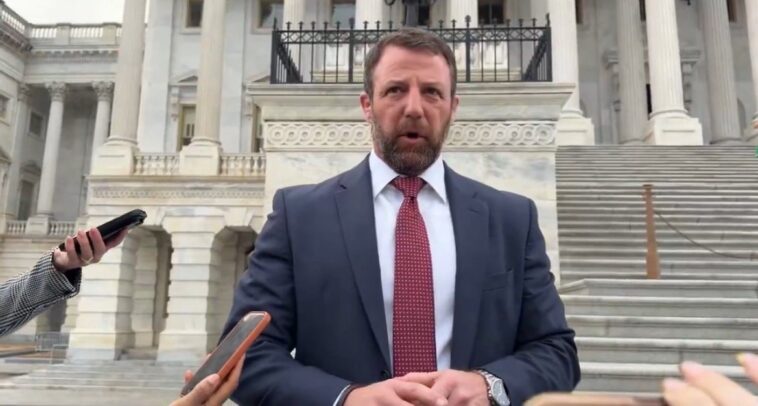 watch-live:-president-trump-participates-in-ceremony-to-swear-in-markwayne-mullin-as-dhs-secretary-–-1:30-pm-et