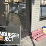 disgusting-picture-shows-raw-meat-stacked-up-outside-popular-new-restaurant-during-heat-wave