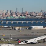 there’s-a-system-meant-to-prevent-the-deadly-laguardia-plane-crash.-why-didn’t-it?