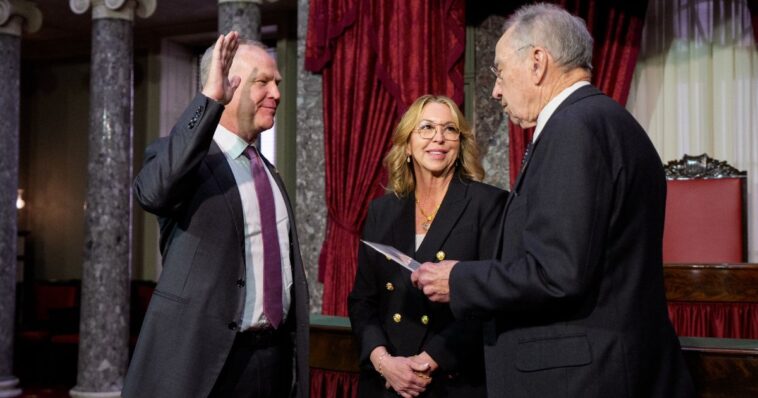 oklahoma-governor-names-energy-executive-to-fill-dhs-secretary-markwayne-mullin’s-senate-seat