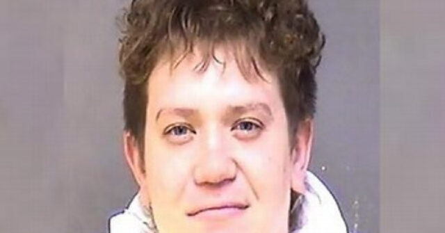 video-shows-quad-amputee-murder-suspect-loading-and-shooting-a-gun