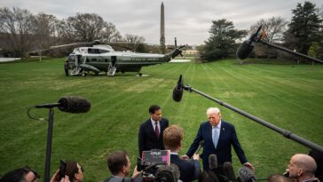 trump-says-iran-gave-‘significant’-gift-to-prove-country-wants-to-‘make-a-deal’-and-more-top-headlines