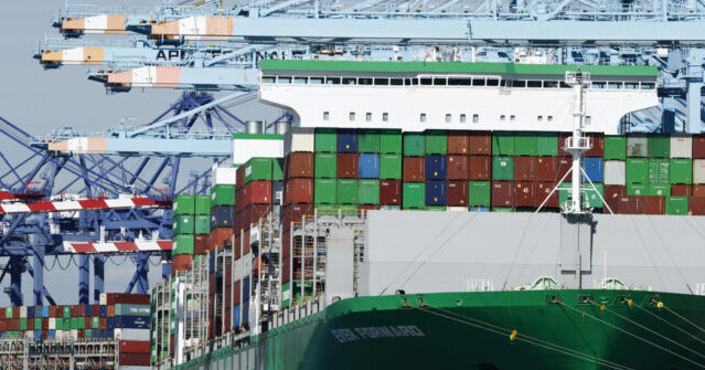 us.-current-account-deficit-narrowed-sharply-in-fourth-quarter