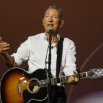 bruce-springsteen-doubles-down-on-anti-trump,-anti-ice-stance,-says-‘blowback-is-just-part-of-it’