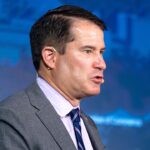 house-democrat-bans-staff-from-betting-on-prediction-markets,-citing-ethics-concerns