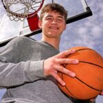 8th-grader-stands-alone-with-last-perfect-women’s-ncaa-basketball-bracket