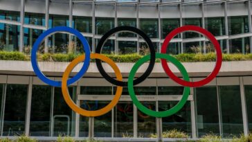 olympics-bans-all-balls-from-women’s-sports