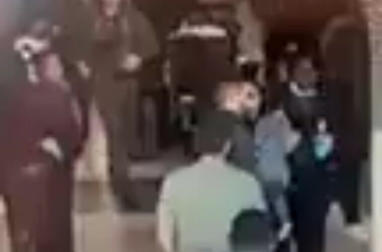 breaking:-ice-agent-saves-baby’s-life-in-tsa-line-at-jfk-airport,-performs-heimlich-maneuver-on-unresponsive-infant-(video)