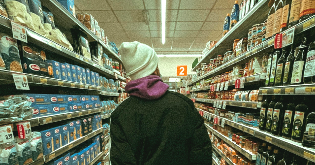 watch:-california-teens-ransack-gas-station-leaving-manager-with-‘big-loss’