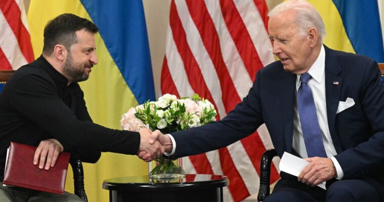 bombshell-report:-us-intel-finds-ukrainian-messages-detailing-plot-to-swing-election-toward-biden