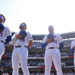 watch:-hamilton-star-botches-anthem-before-mets-pirates-opening-day-game