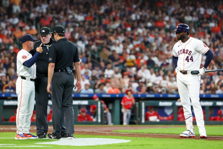 houston-roof-takes-away-likely-yordan-alvarez-home-run-in-bizarre-scene