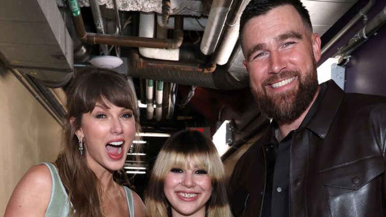taylor-swift,-travis-kelce-make-award-show-debut-at-iheartradio-music-awards