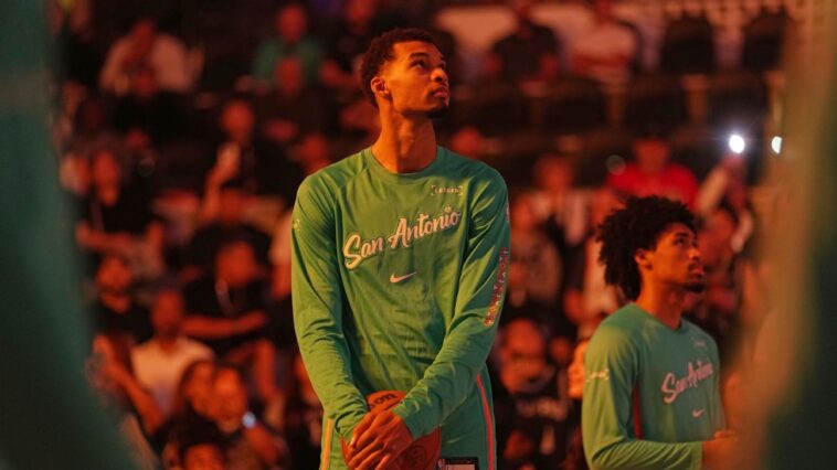 why-nba-insiders-are-all-in-on-the-spurs:-‘victor-breaks-all-the-rules’