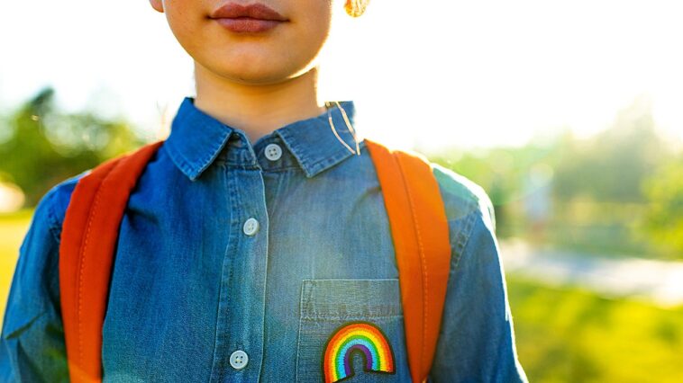 aap-faces-pressure-over-trans-youth-care,-guiding-docs-to-keep-parents-in-the-dark-about-child’s-sexual-health