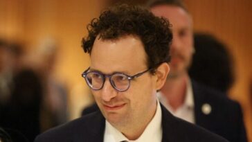 ai-wars:-federal-judge-blocks-pentagon-from-labeling-anthropic-a-‘supply-chain-risk’