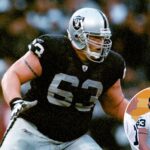 barret-robbins,-ex-raider-who-went-missing-before-super-bowl,-dead-at-52