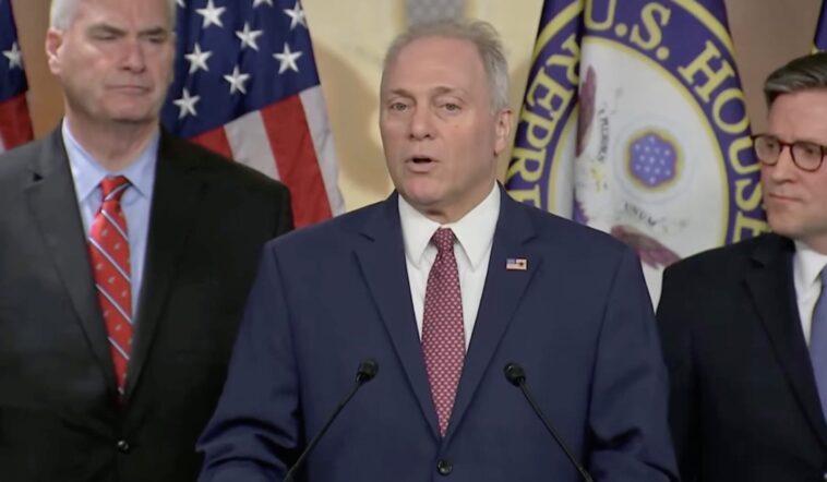 watch:-scalise’s-staff-found-the-dhs-quote-hakeem-jeffries-hoped-was-gone-forever,-now-scalise-is-on-the-floor-reading-it-to-the-whole-world