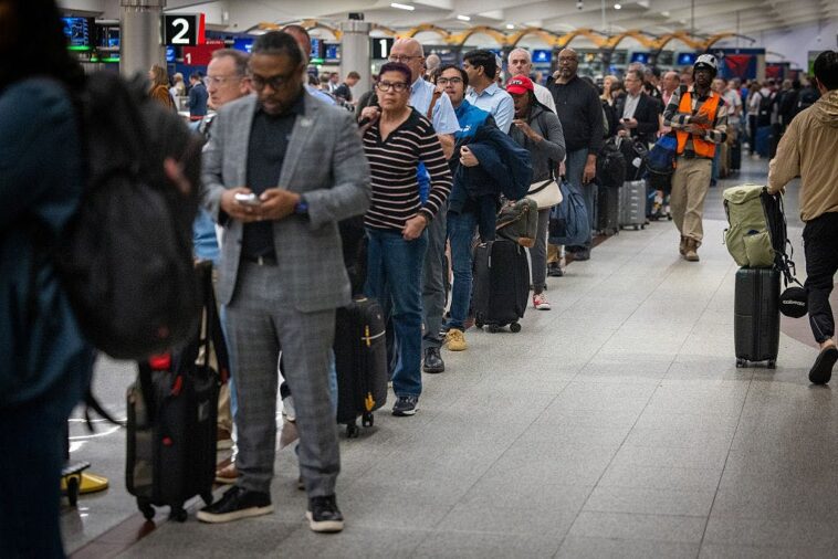 trump-just-funded-tsa-here’s-when-you-can-expect-shorter-lines-at-airports.
