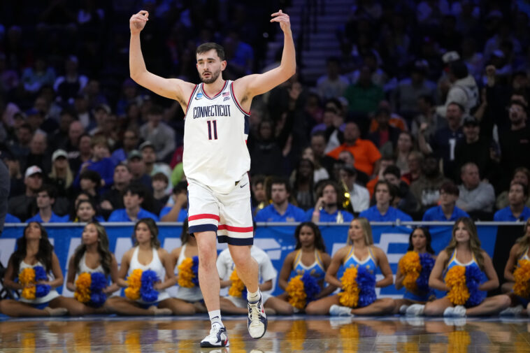 uconn-vs.-michigan-state-prediction:-march-madness-2026-sweet-16-picks,-odds,-best-bets-friday