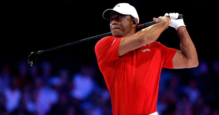 breaking:-tiger-woods-involved-in-rollover-crash-in-florida