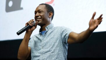 espn-personality-clinton-yates-out-at-network-after-a-decade