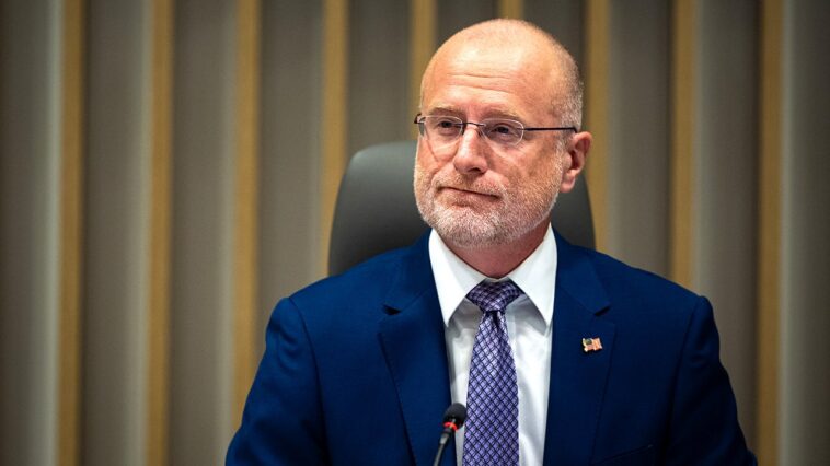 fcc-chairman-questions-nfl’s-antitrust-protection-as-league-shifts-to-streaming-services