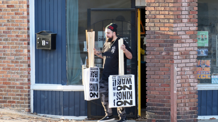 500-groups-with-$3b-in-revenues-are-behind-the-#nokings-protests-and-communist-call-for-‘revolution’