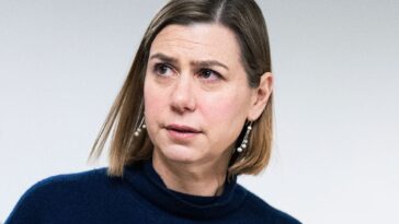 watch:-bill-maher-puts-dem-senator-on-the-spot-over-party’s-iran-groupthink