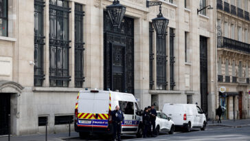 terrorist-attack-on-paris-bank-of-america-branch-thwarted-before-bomb-detonated:-report