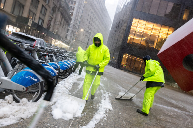 say-it-ain’t-snow!-emergency-shoveler-sues-city-for-failing-to-pay-after-historic-blizzard