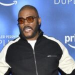 tyler-perry-arrives-at-atlanta-airport-with-‘significant’-amount-of-cash-for-tsa-workers,-gets-turned-down