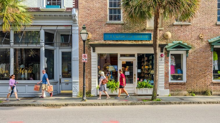 new-study-reveals-happiest-cities-in-america,-and-they-aren’t-where-you’d-expect