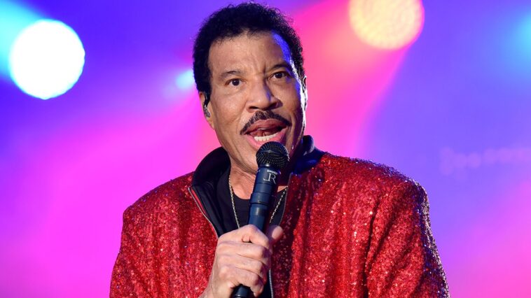 lionel-richie-issues-warning-to-rude-celebrities-after-chappell-roan-backlash