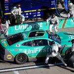 chase-elliott-gambles,-outduels-denny-hamlin-at-martinsville