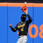 pirates-broadcasters-slam-oneil-cruz’s-defensive-effort-vs-mets