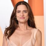amanda-peet-exposes-‘desperation-galore’-behind-hollywood-fame